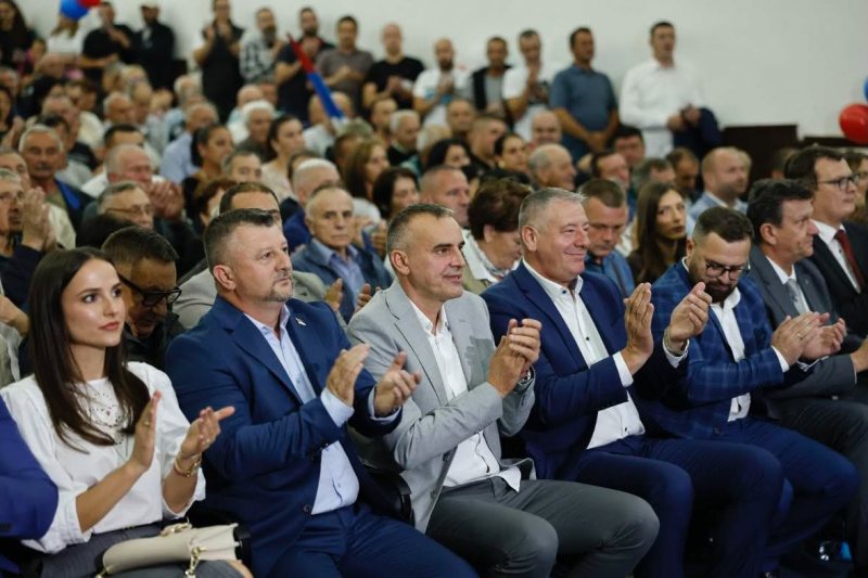 Андреа Перић